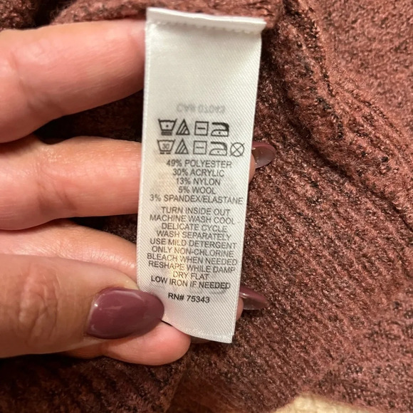 🍁Adrienne Vittadini sweater women XS stretchy polyester acrylic nylon wool soft - Picture 3 of 4